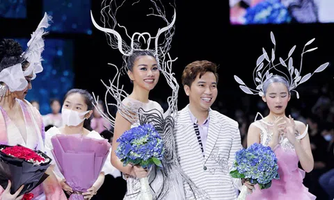 Thanh Hằng và mẫu nhí bạch tạng 8 tuổi trình diễn ấn tượng trên sàn runway AVIFW 2020