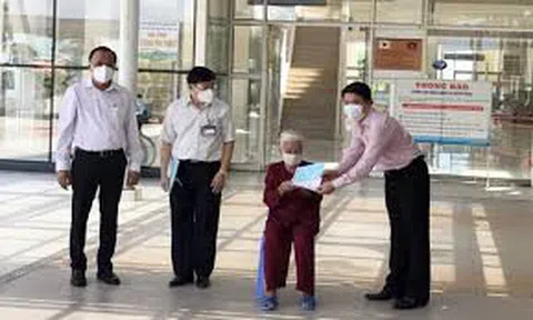 Kỳ tích cụ bà 100 tuổi chiến thắng Covid-19