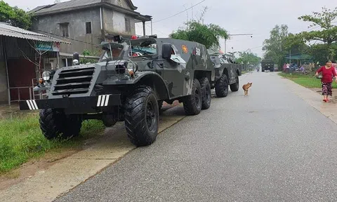 Vụ thủy điện Rào Trăng 3: Điều trực thăng, xe quân đội tiếp cận hiện trường