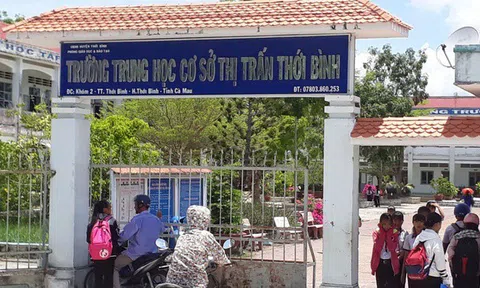 Cà Mau: 60 học sinh ngất xỉu tại trường