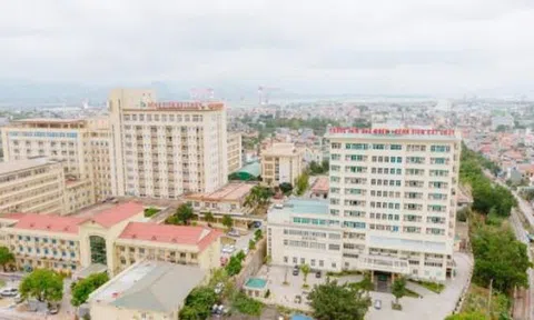 Điều tra vụ chồng chém vợ con và hai người họ hàng trọng thương rồi tự tử