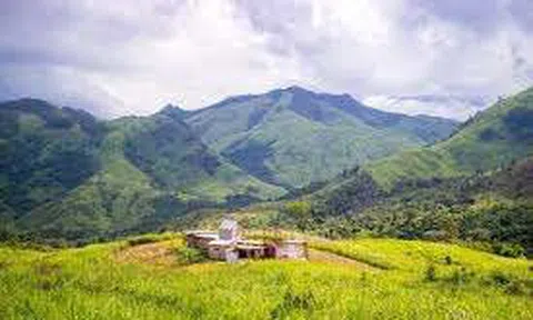 Khánh Hòa: Tìm cách tiếp cận 45 du khách TP.HCM và người dẫn đường mất liên lạc trên núi