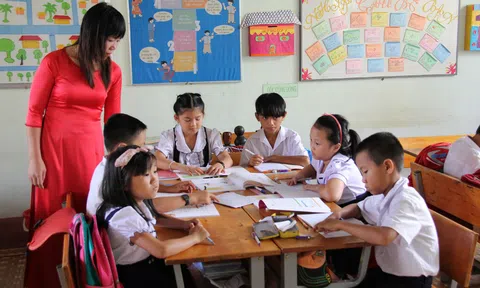 Nhà văn Võ Diệu Thanh: Đừng đánh học trò vì áp lực “chất lượng”